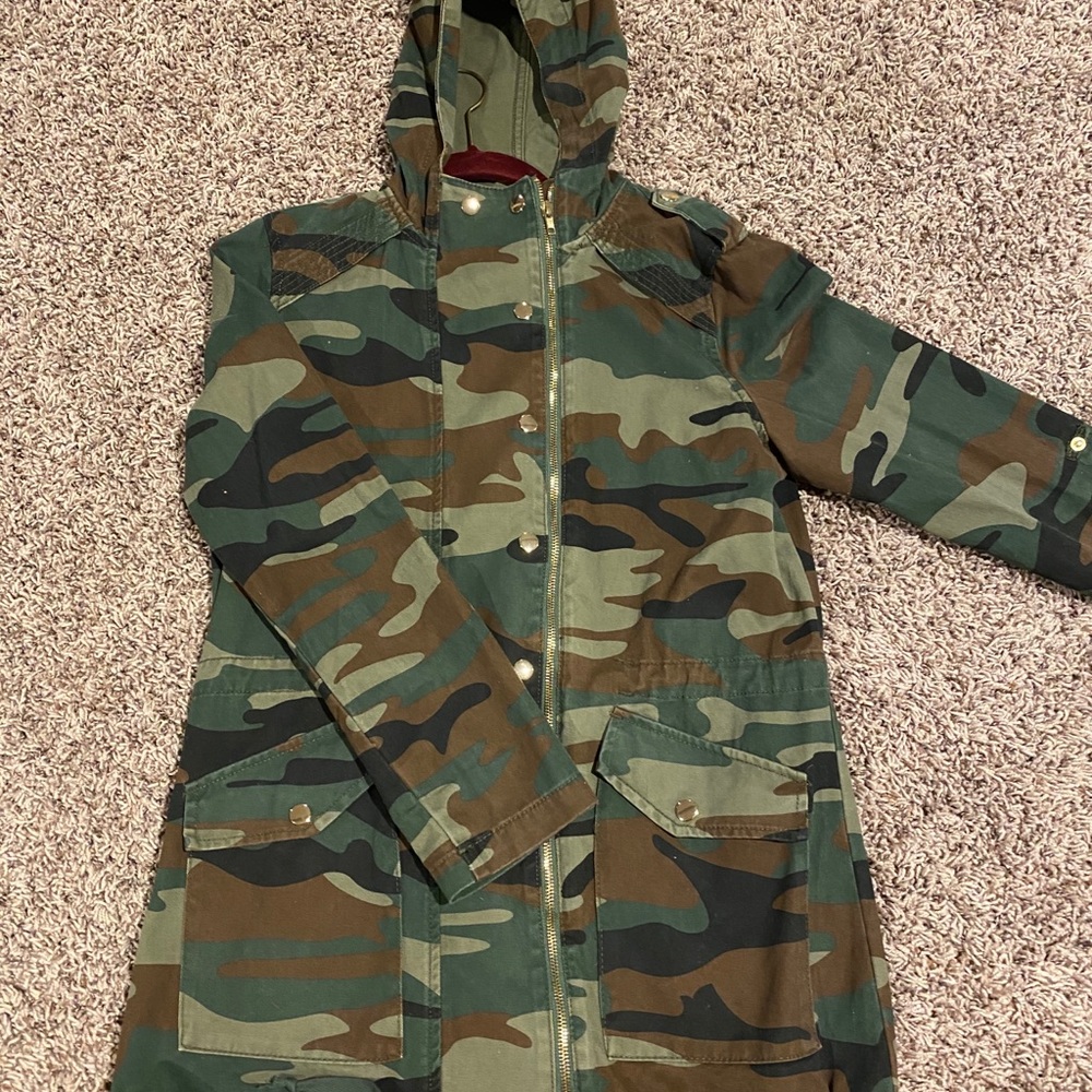 Camo Cargo Jacket 💚